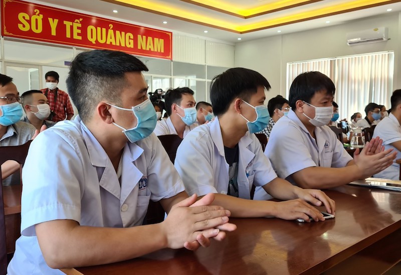 38 'chiến binh áo trắng’ Phú Thọ đến vùng dịch Quảng Nam - ảnh 9