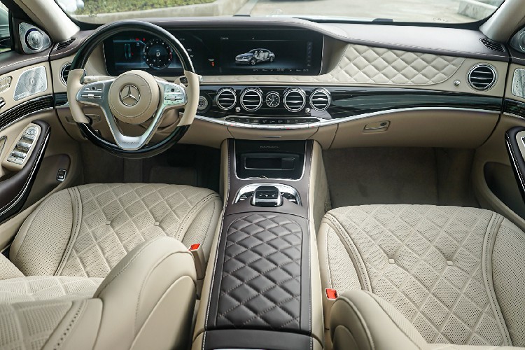 Mercedes-Maybach S560 4 Matic 