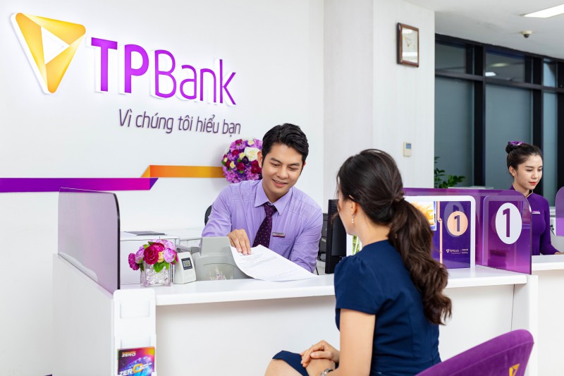 Doanh nhân Đỗ Minh Phú gây ấn tượng bằng câu chuyện chuyển đổi số của TPBank - Ảnh 2.