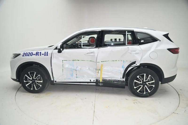Haval H6 - SUV ban chay nhat Trung Quoc khong bung tui khi rem-Hinh-2