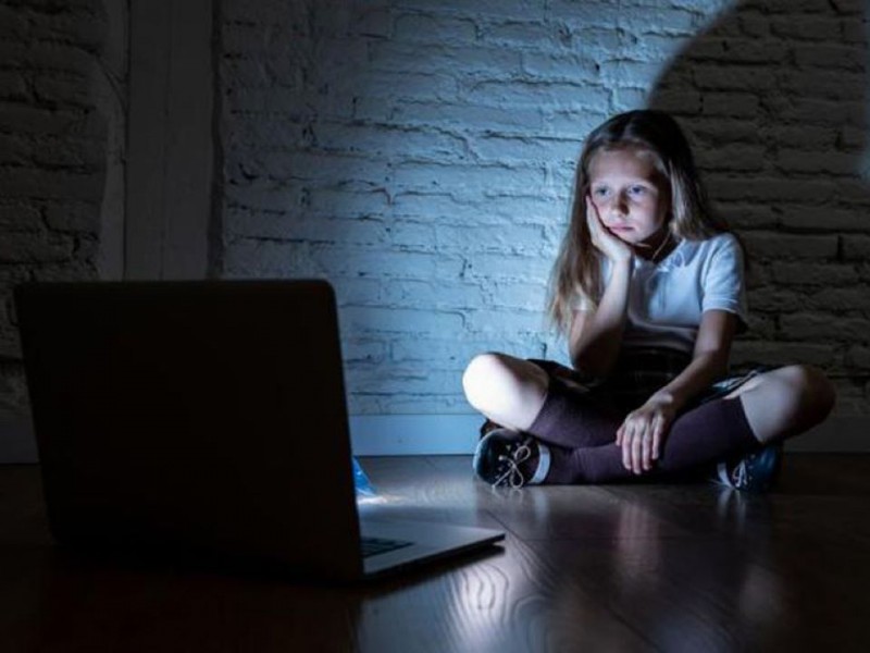 6 cách giúp bố mẹ giữ an toàn cho trẻ khi Online