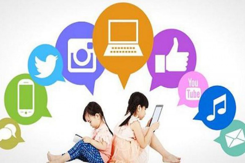 6 cách giúp bố mẹ giữ an toàn cho trẻ khi Online