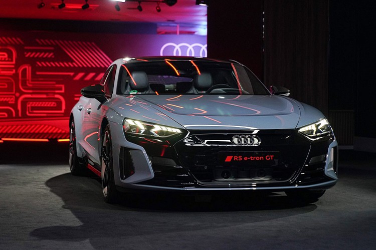 Audi e-tron GT 2022 tu 4,7 ty dong, chao Dong Nam A-Hinh-2