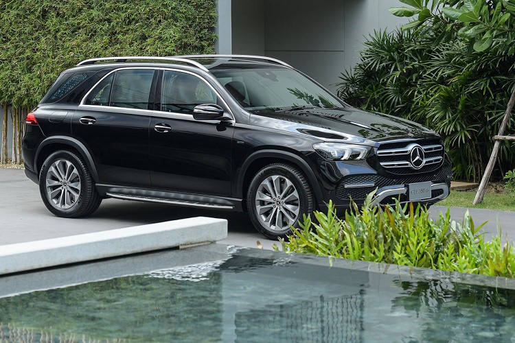 Mercedes-Benz GLE 350 de tu 153.042 USD tai Thai, co ve Viet Nam