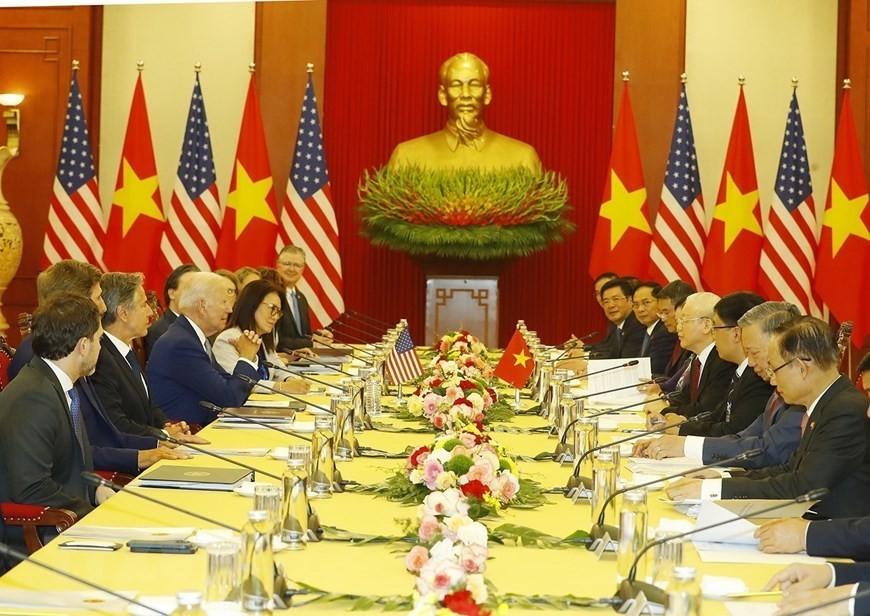 nhung-thoa-thuan-ty-usd-trong-chuyen-tham-viet-nam-cua-tong-thong-my-joe-biden-1694489801.jpg