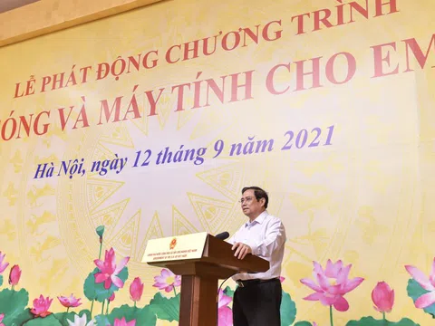 'Sóng và máy tính cho em': Lan toả tinh thần sâu sắc trong bình đẳng giáo dục