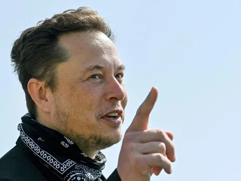 Elon Musk: Tỉ phú "đến từ tương lai"