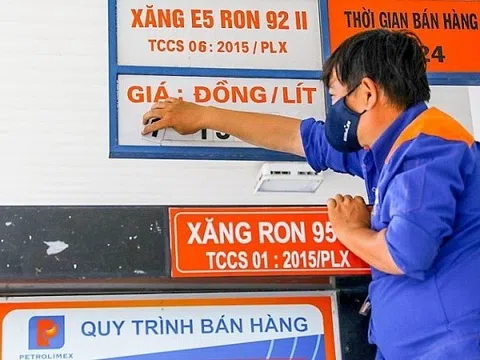 Giá xăng dầu hôm nay 3/4: Dầu thế giới tăng 'sốc'; giá xăng trong nước chiều nay có thể tăng nhẹ