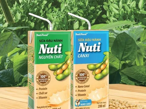 Sữa đậu nành NutiFood vừa “lên kệ” tại hơn 450 chi nhánh của siêu thị Walmart