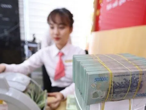 10 ngân hàng giảm gần 9.000 nhân sự, thu nhập người giữ lại được củng cố