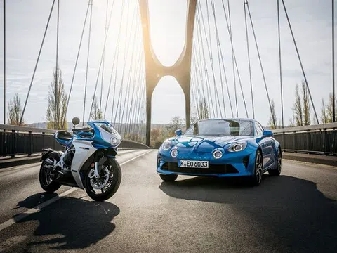 Siêu môtô MV Agusta Superveloce Alpine chào bán tới 1 tỷ đồng