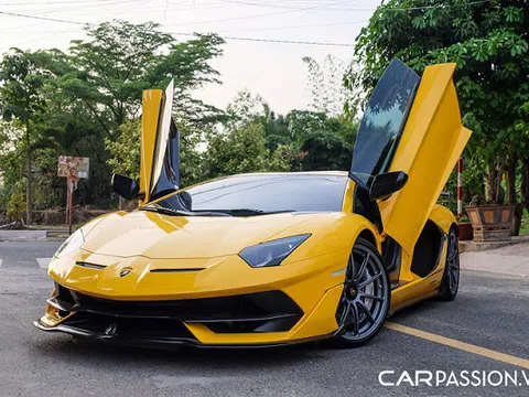 Cận cảnh Lamborghini Aventador SVJ hơn 50 tỷ ở Sài Gòn