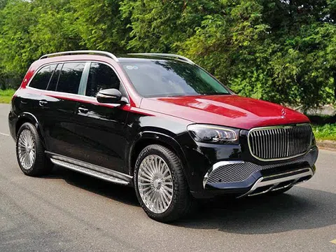 Dân chơi Sài Gòn chi 2 tỷ "biến" Mercedes-Benz GLS 450 thành Maybach