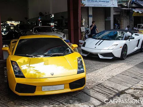 Bộ đôi "bò già" Lamborghini Gallardo khoe dáng ở Sài Gòn