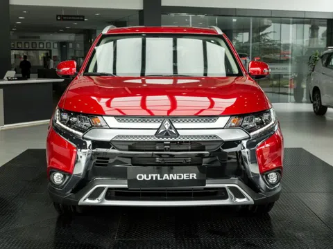 Thu hồi hơn 5000 xe ô tô Mitsubishi Outlander để khắc phục lỗi