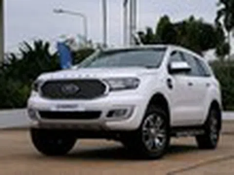 Ford Everest 2021 bất ngờ giảm tới 50 triệu đồng tại đại lý