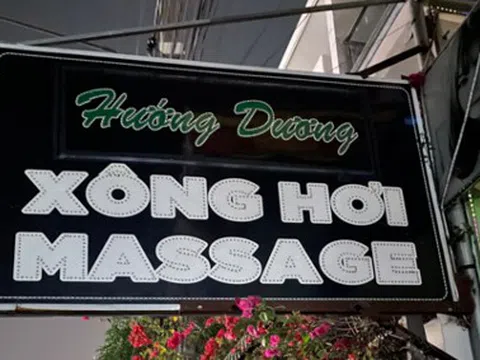 2 cơ sở massage lén lút hoạt động, nữ nhân viên khoả thân phục vụ và kích dục cho khách