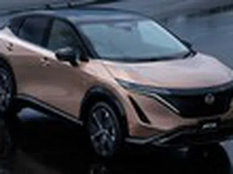 Nissan trình làng Ariya 2022 chạy điện, bán ra hơn 1 tỷ đồng