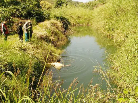 Bắn chết bạn khi đi săn