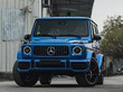 "Soi" SUV Mercedes-AMG G 63 màu hiếm 12 tỷ đồng tại Việt Nam