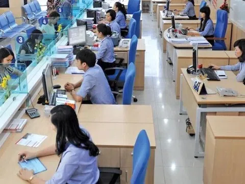 ‘Có ý kiến đề xuất giảm 4% thuế VAT để khoan thư sức dân’