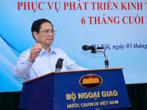 Thủ tướng: Ngoại giao kinh tế cần tranh thủ mọi cơ hội để thúc đẩy các động lực tăng trưởng