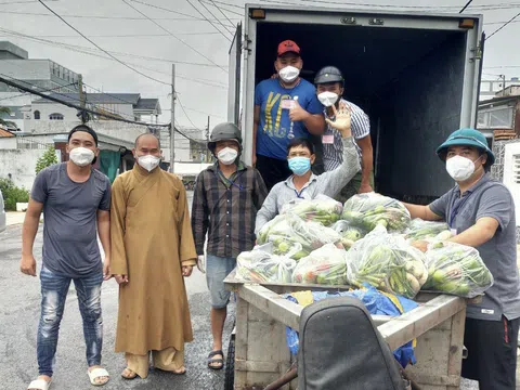 Lan toả tấm lòng thơm thảo giữa đại dịch