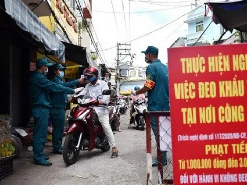 Nóng: TP.HCM ngưng chợ tự phát, dừng toàn bộ taxi, xe công nghệ và xe buýt