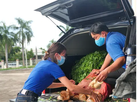 Tuổi trẻ Bình Phước đêm ngày hỗ trợ tuyến đầu chống dịch