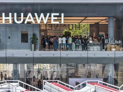 Canada “hất cẳng” Huawei khỏi dự án 5G